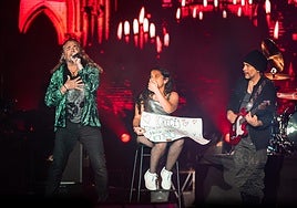 Actuación de Maná.