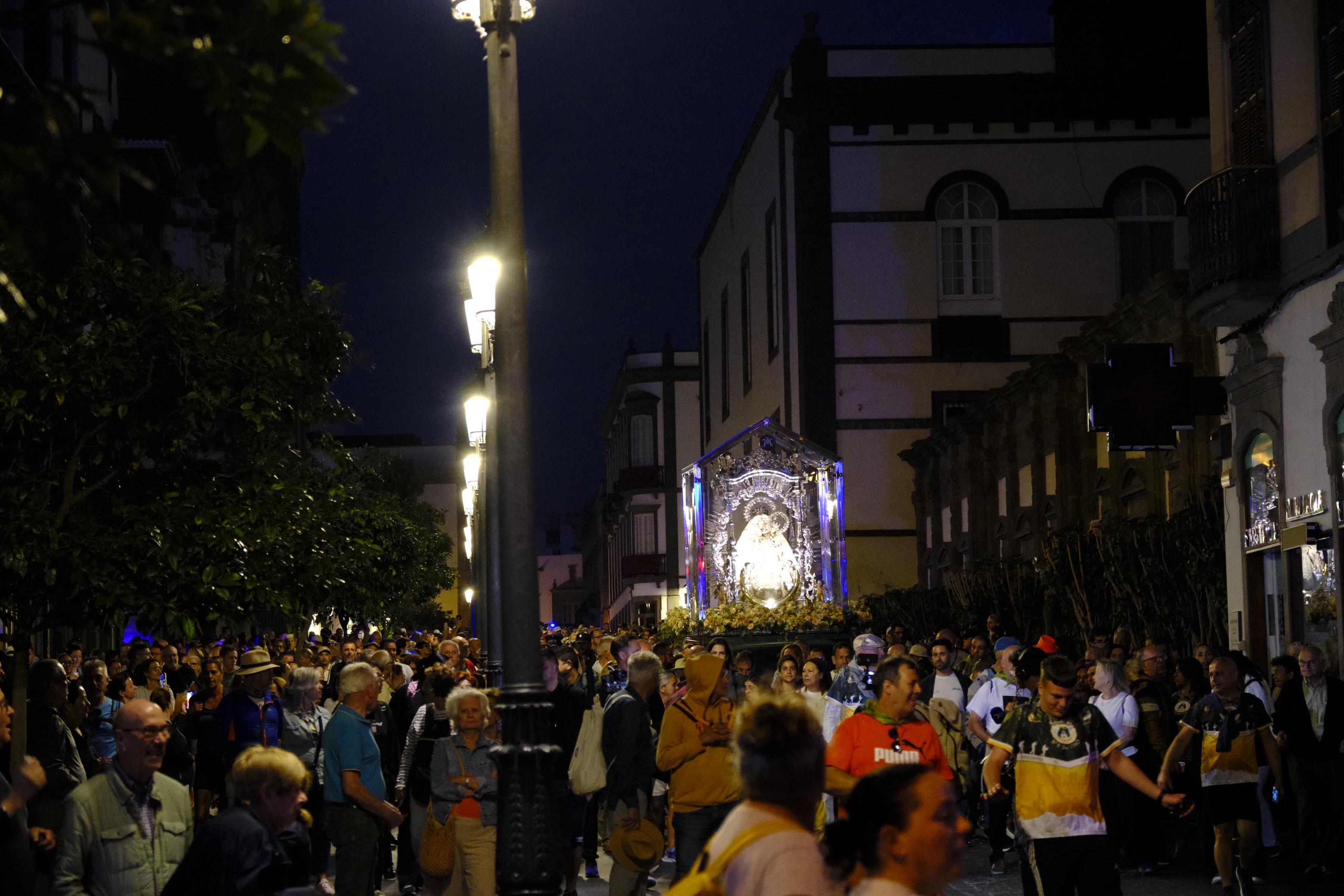 La subida de la Virgen del Pino 2025