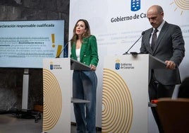 Jessica de León y Alfonso Cabello, en rueda de prensa.