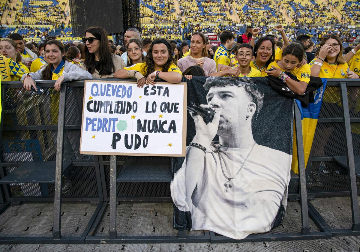 Imagen de varios adolescentes en el concierto de Quevedo del pasado 24 de mayo.