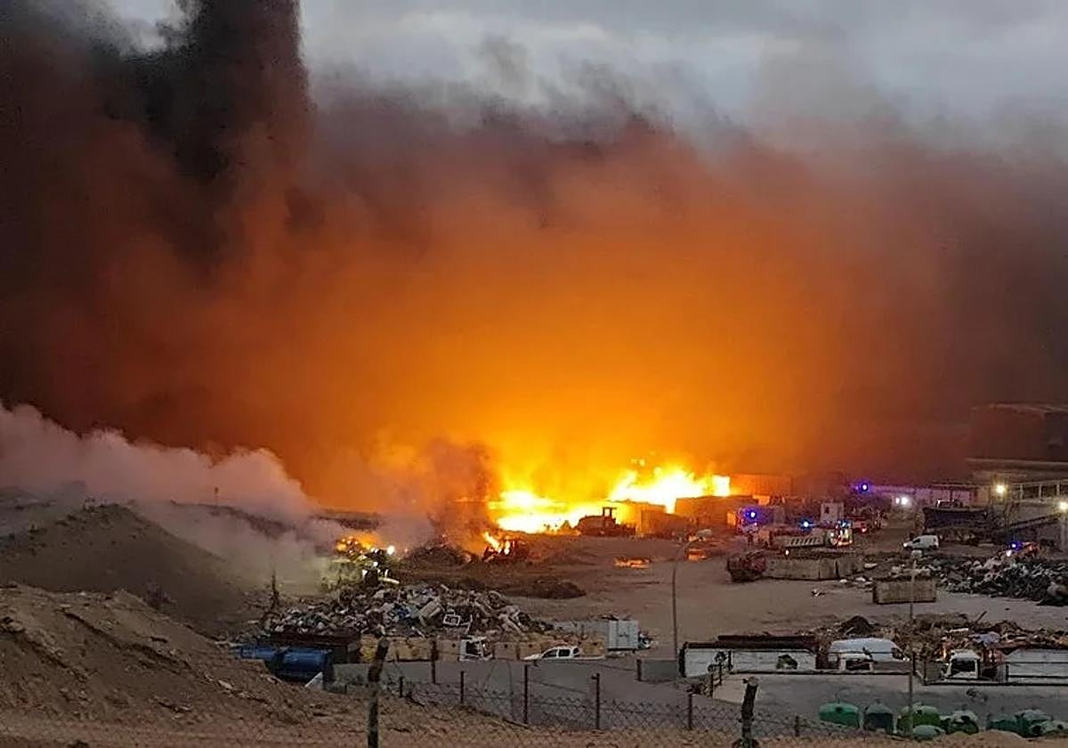 Grave incendio en el complejo de Zonzamas, enmayo de 2024.