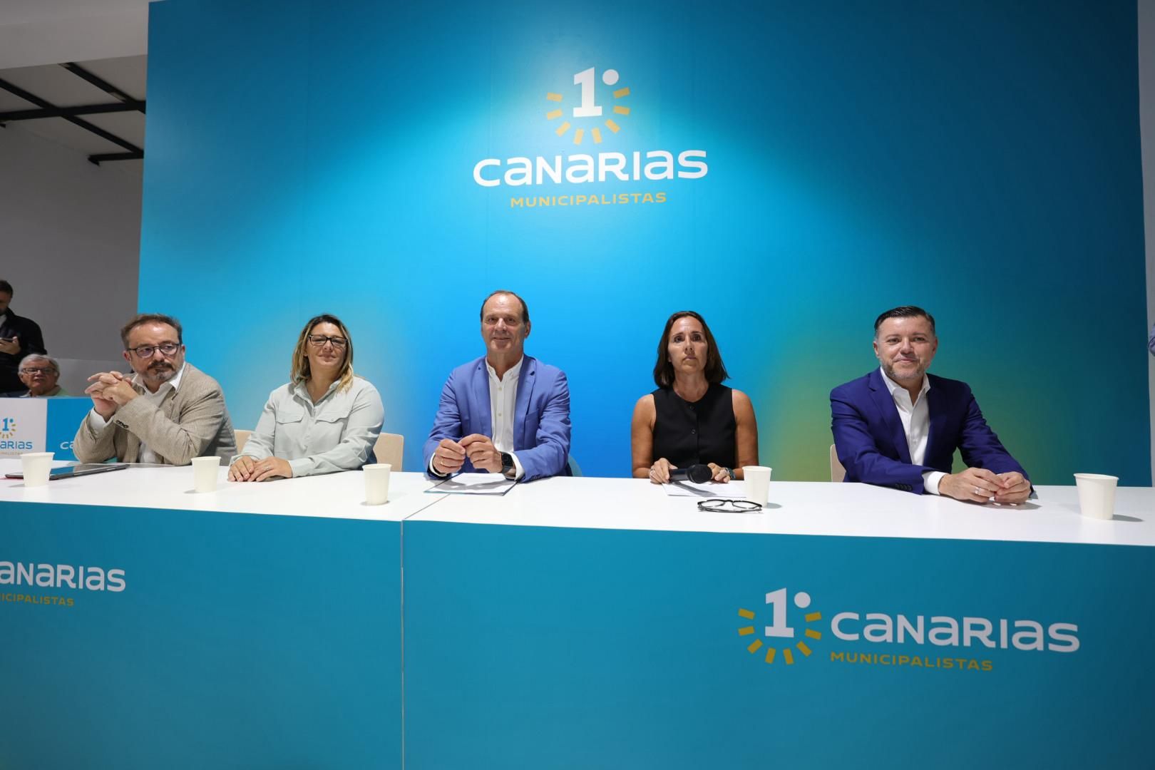 Inauguración de la sede de Primero Canarias