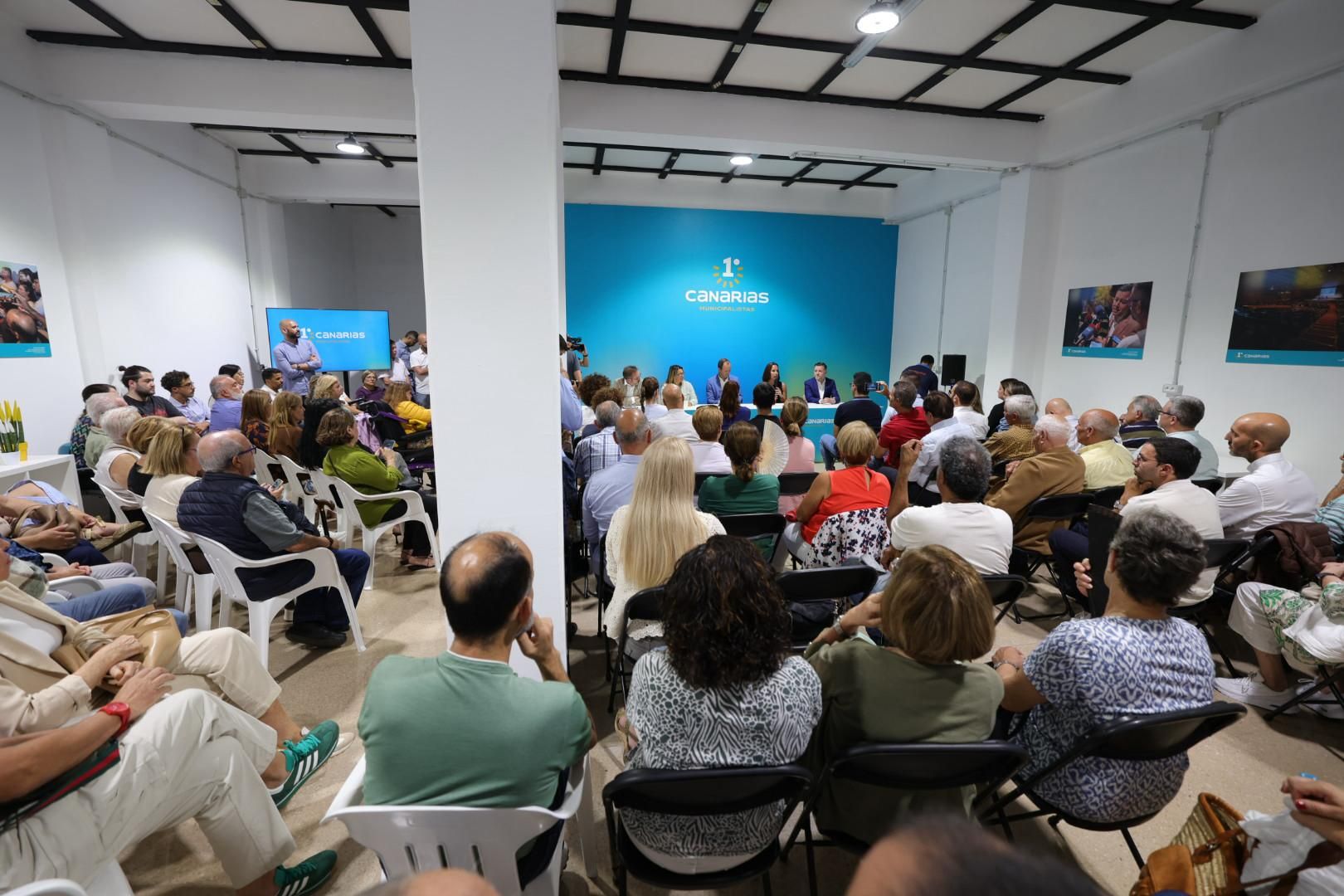 Inauguración de la sede de Primero Canarias