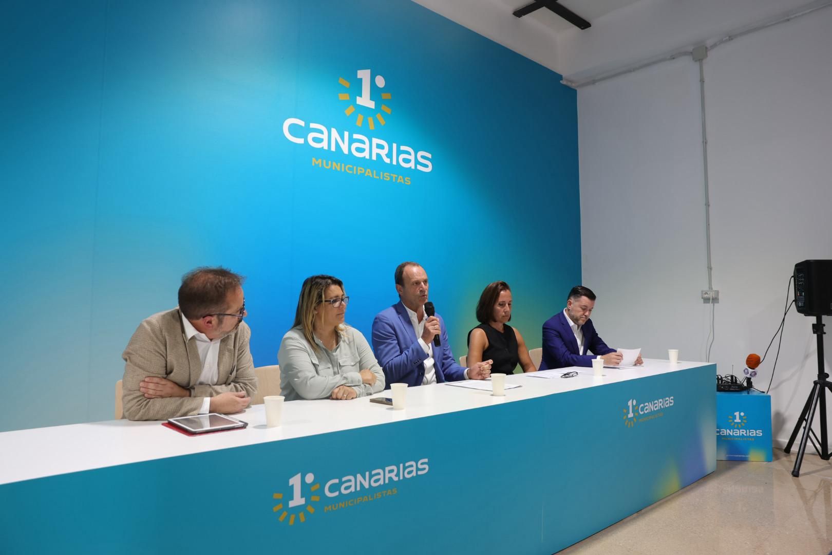 Inauguración de la sede de Primero Canarias