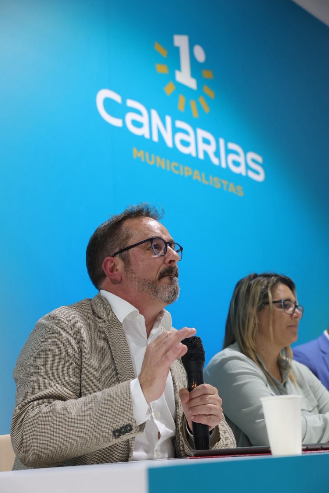 Inauguración de la sede de Primero Canarias