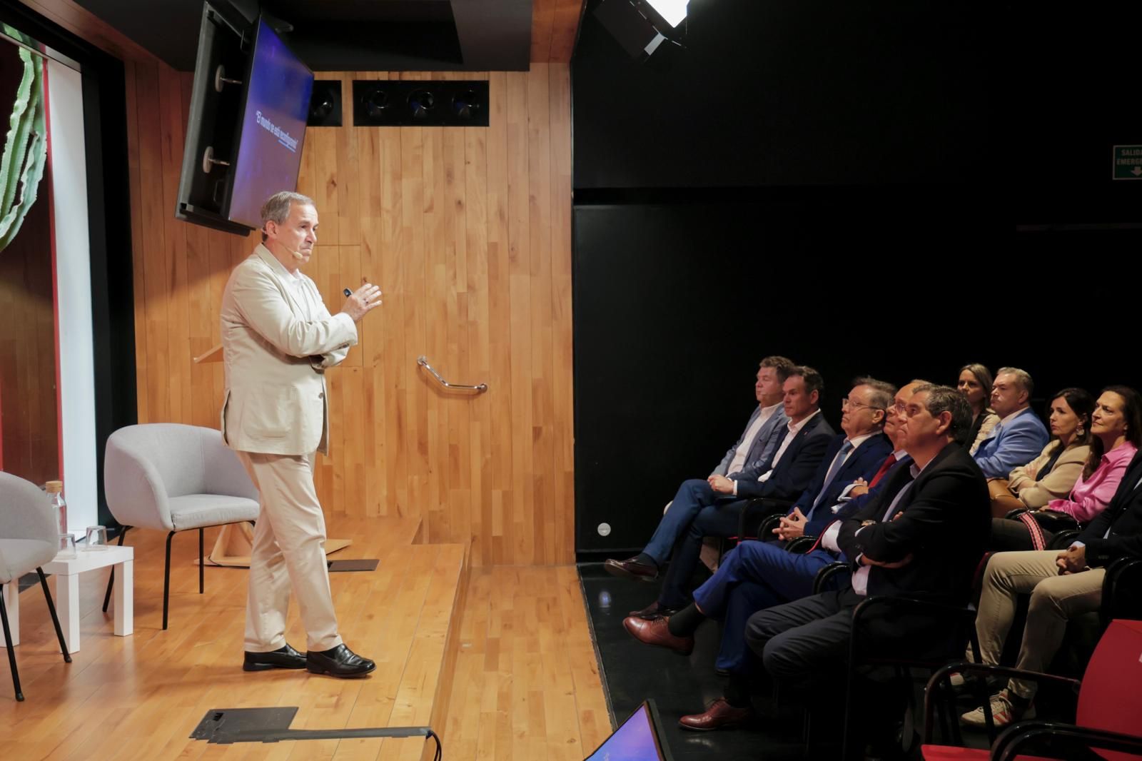 El futuro del empleo y la FP se debate en CANARIAS7