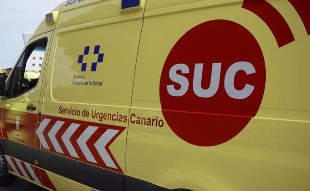 Imagen de archivo de una ambulancia del Servicio de Urgencias Canario.