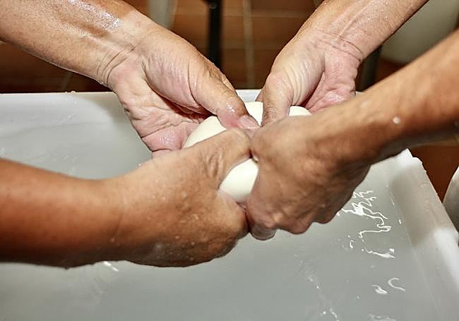 Elaboración de mozzarella