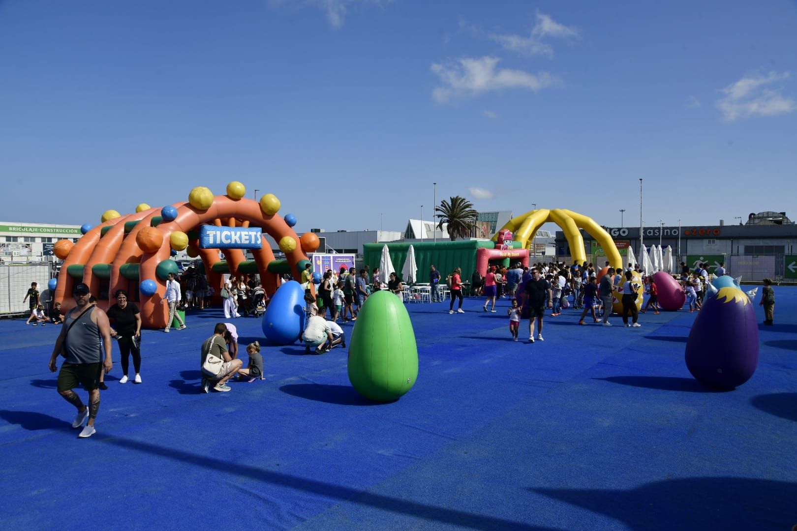 El parque hinchable más grande del mundo, en imágenes