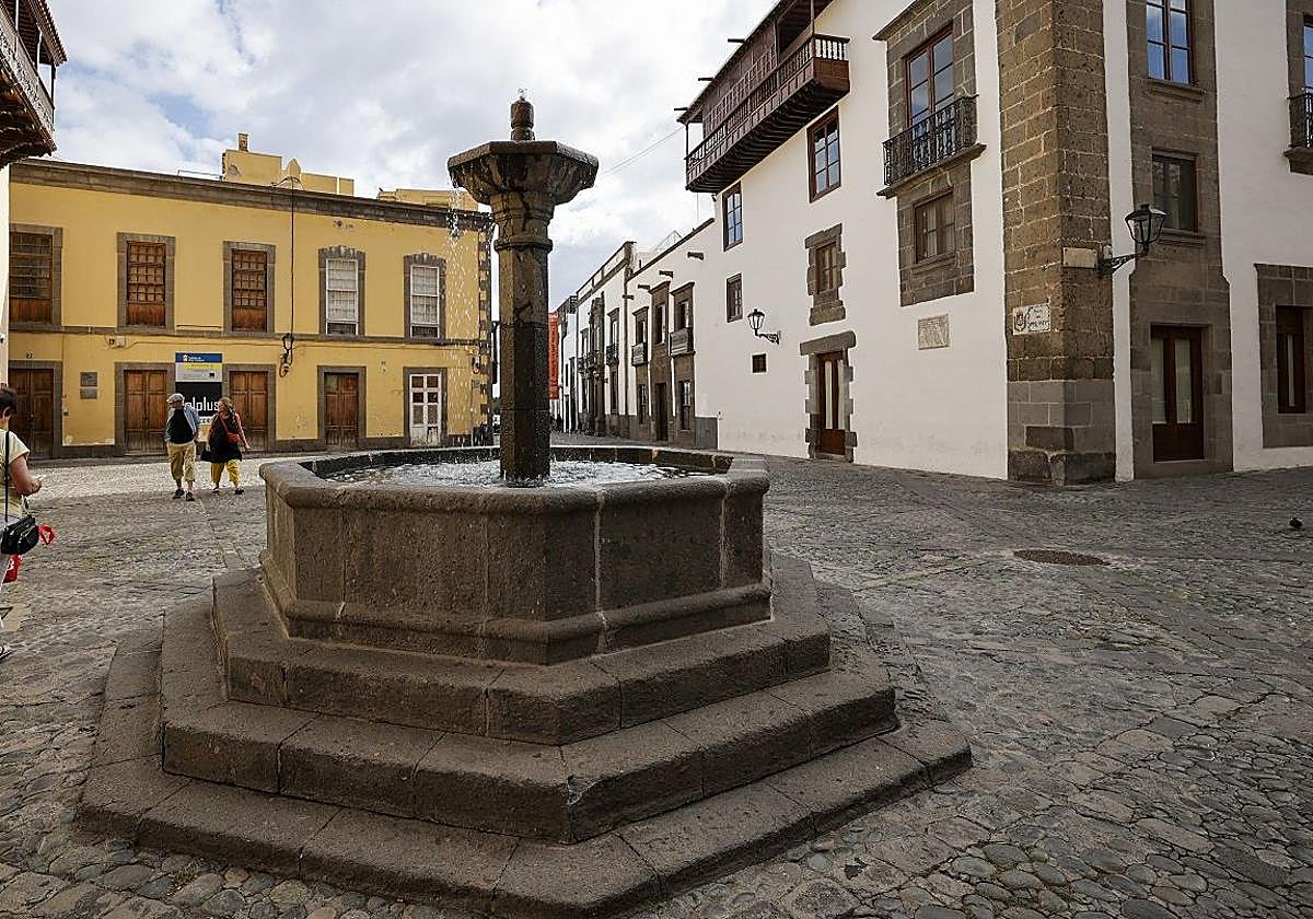 Un paseo por la ciudad fundacional y emergente
