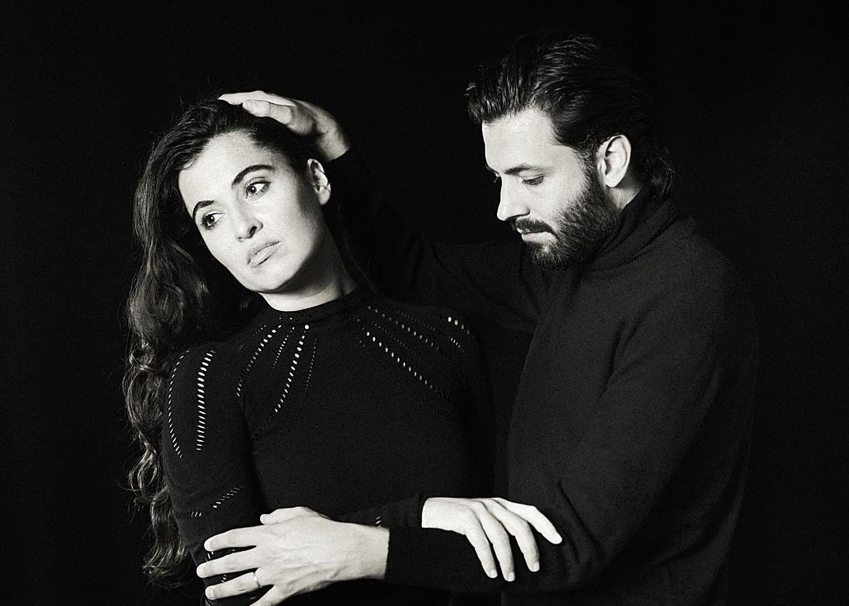 Imagen secundaria 1 - Imágenes promocionales de Sílvia Pérez Cruz y Salvador Sobral.