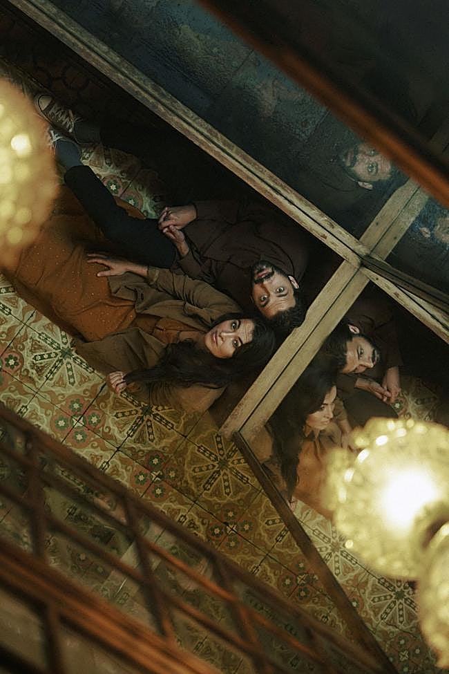 Los dos artistas, en una imagen promocional.