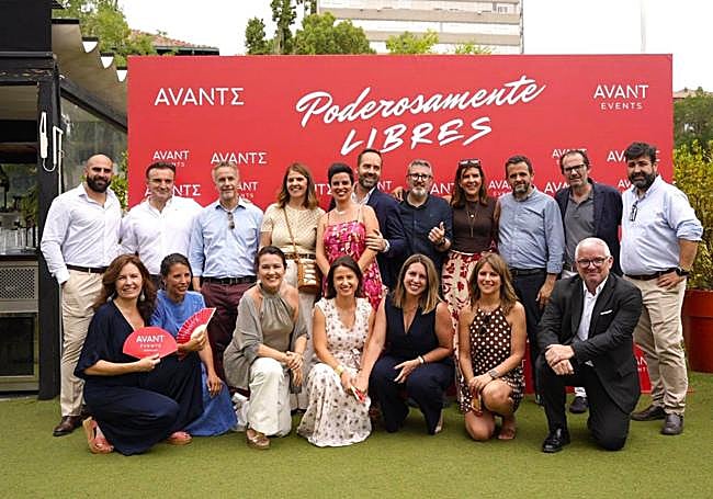 Parte del equipo AVANTE Cocktail AVANTE Summer Session 2025.