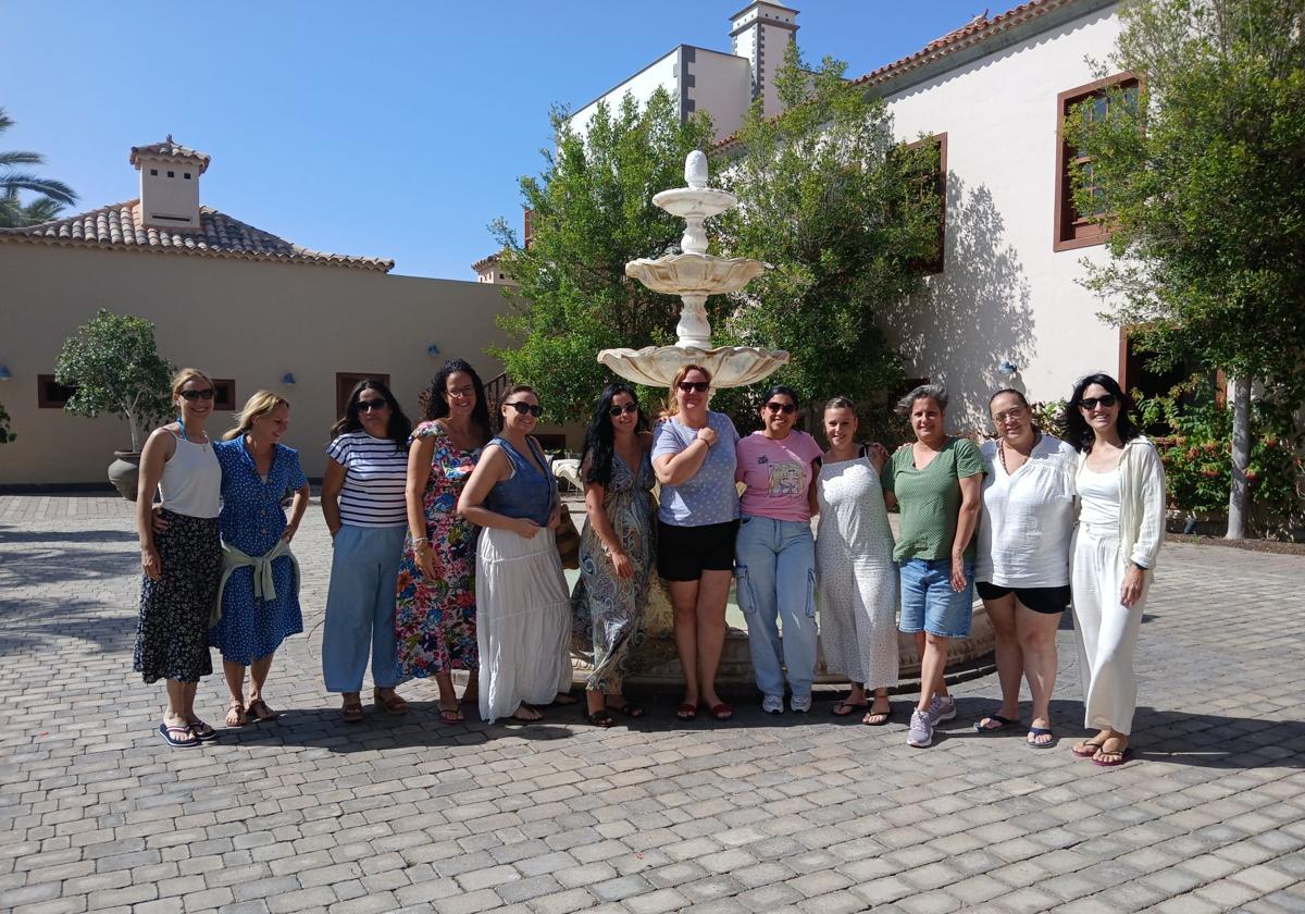 El hotel Lopesan Villa del Conde ofrece un 'Día de respiro' a 15 madres de la Fundación Pequeño Valiente
