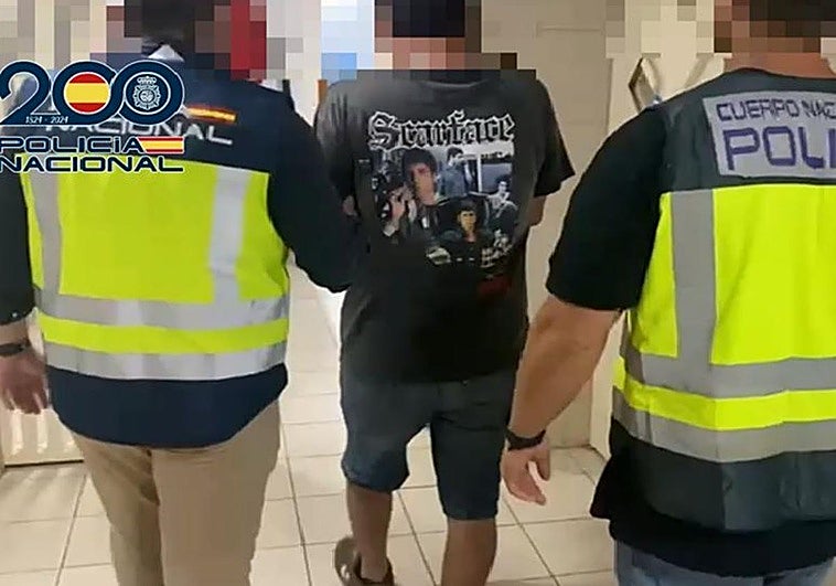 Imagen de la detención del agresor.