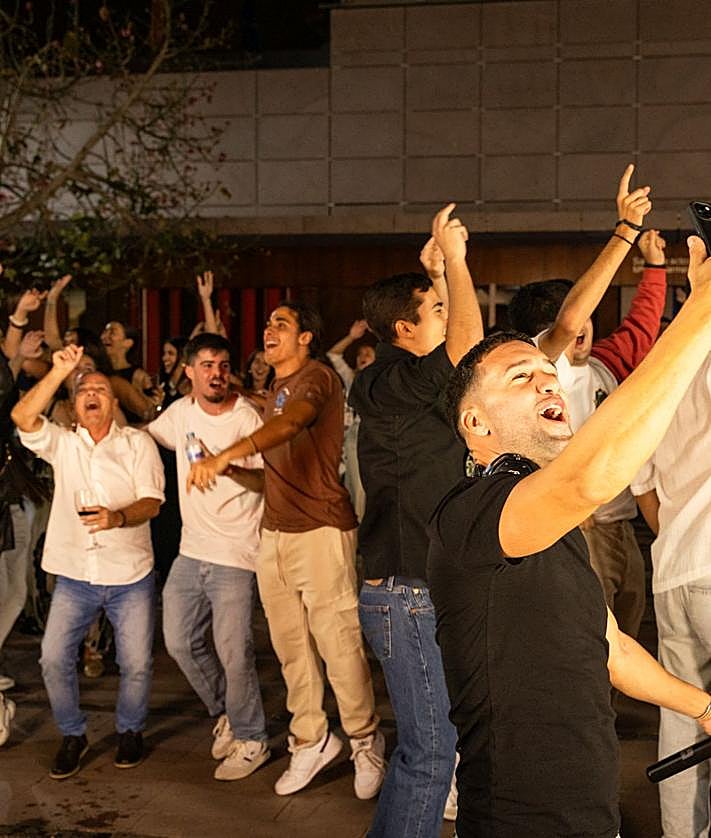 Imagen secundaria 2 - 85 años de historia con nuestros antiguos alumnos