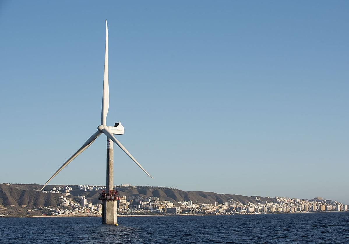 Molino eólico marino de Jinámar.