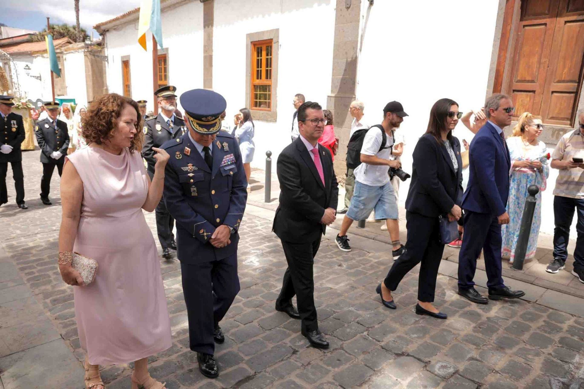 Imágenes de la Procesión de San Juan y de la Virgen del Rosario en Arucas