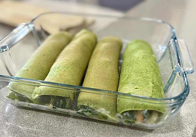 Dsipondremos las crepes en una fuente de horno