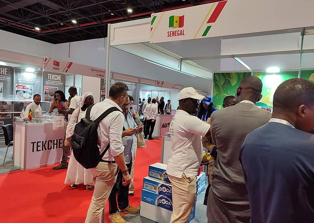 Imagen secundaria 1 - Diferentes imágenes de la primera feria del sector del África Occidentel, Senefood & Senepack.