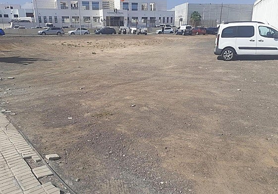 Parcela objeto de polémica en Naos.