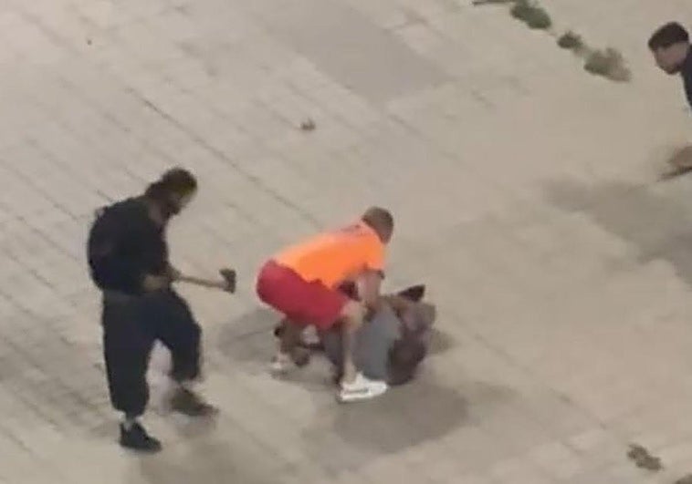 Extracto del vídeo de la paliza en San Cristóbal.