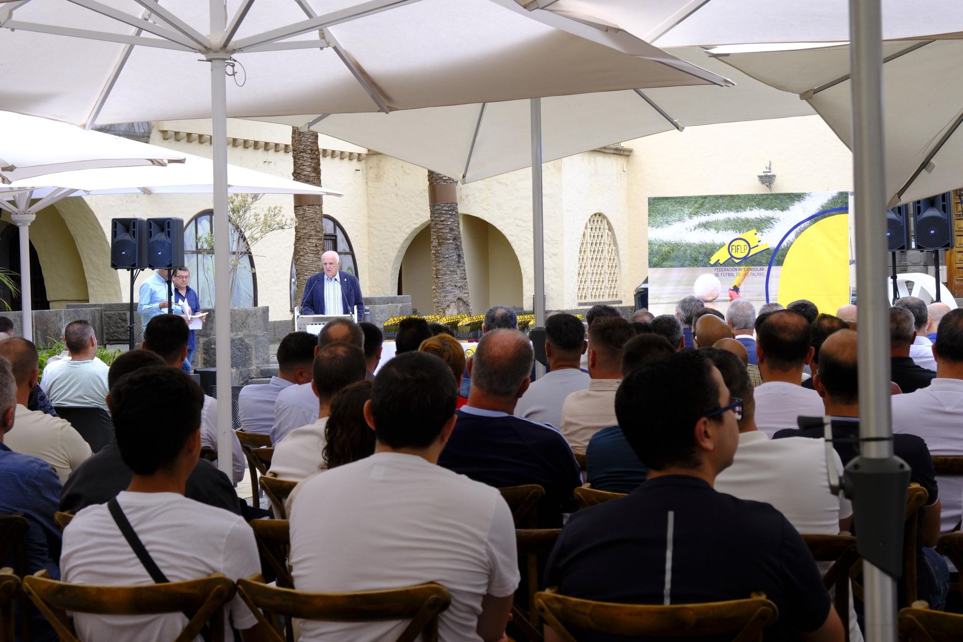 El Día del Entrenador de la FIFLP, con un padrino de lujo