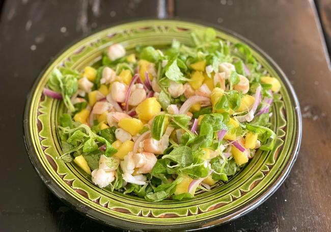 Ensalada acevichada de langostinos