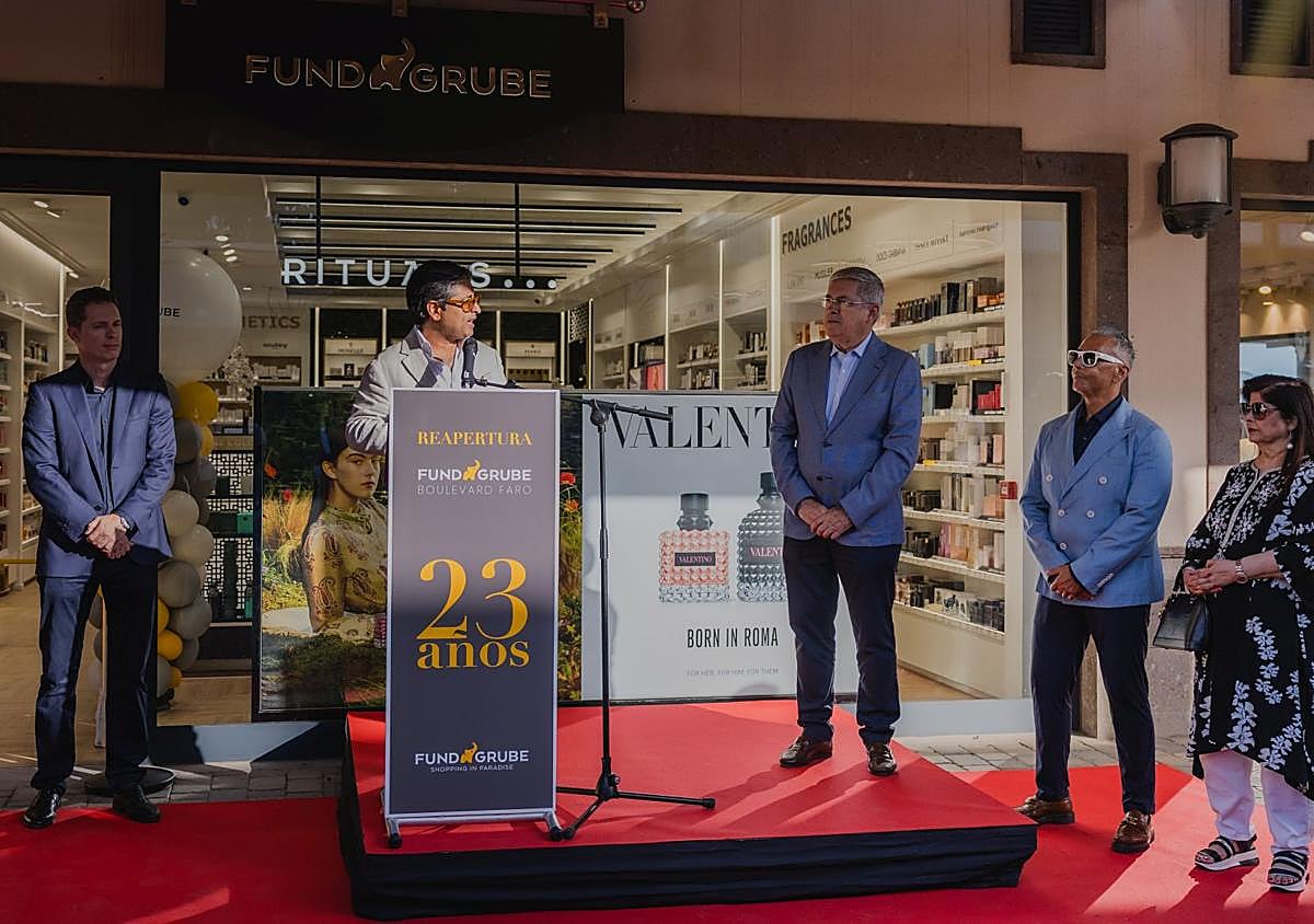 Imagen secundaria 1 - Fund Grube celebra la reapertura de su tienda en Boulevard el Faro tras una renovación integral