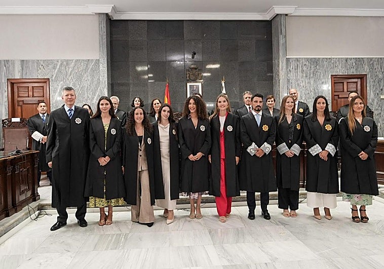 Foto de familia en el TSJC.