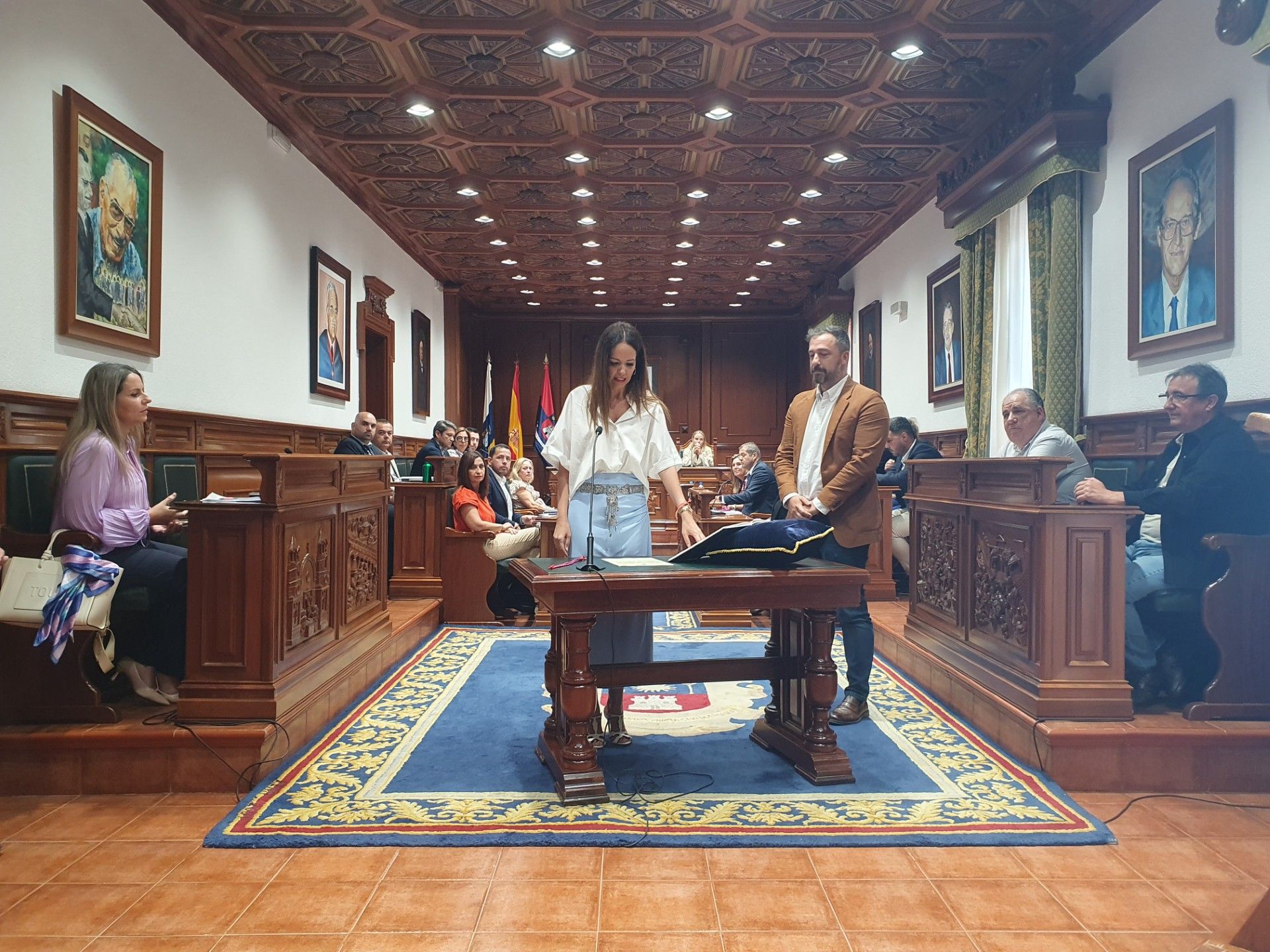 Rut Wilka (PSOE) tomó posesión este viernes como nueva concejala del Ayuntamiento de Telde.