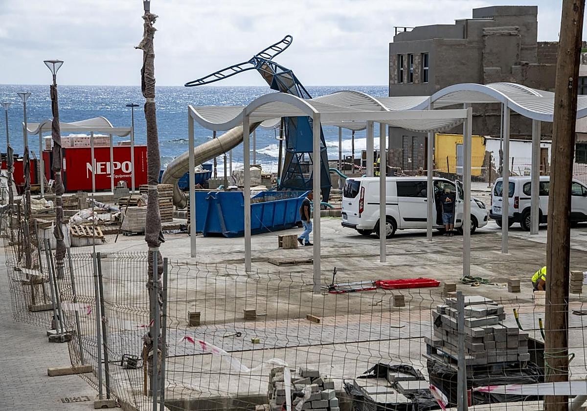 Imagen tomada los últimos días de las obras en la plaza Santiago Tejera de San Cristóbal.