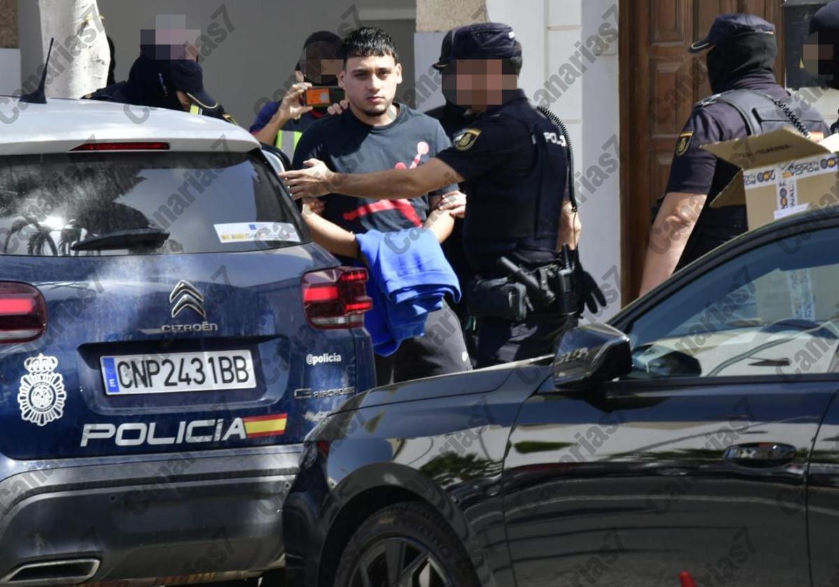 En la imagen, Ezequiel S.M., amigo del hacker, y que fue también detenido en Arinaga.
