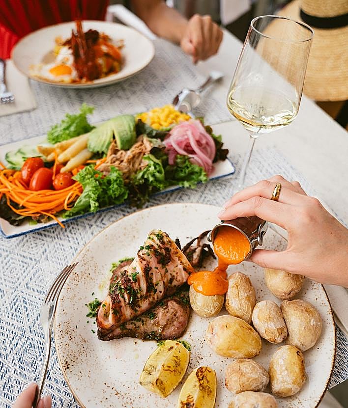 Imagen secundaria 2 - Nami Sushi Bar, La Arrocería y El Refectorio