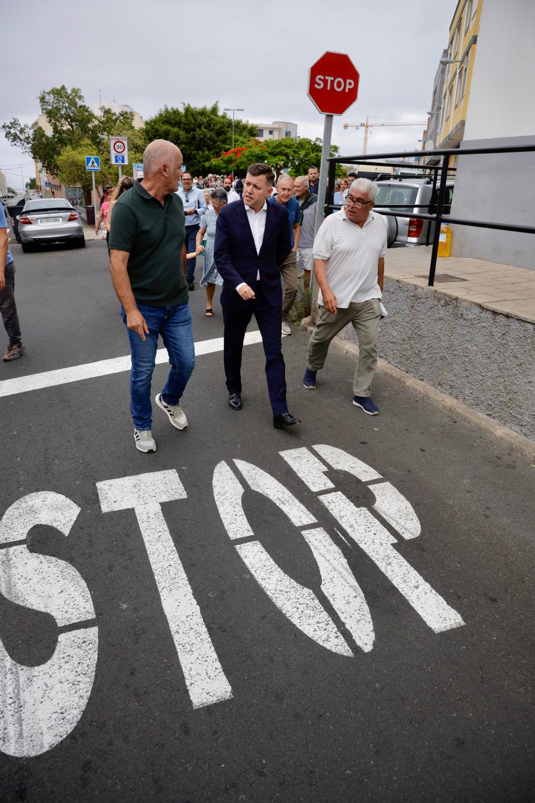 La visita de Teodoro Sosa al barrio de Las Torres, en imágenes