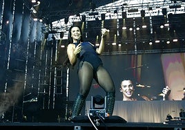 Nathy Peluso conquista a golpe de baile el segundo día del Granca Live Fest.