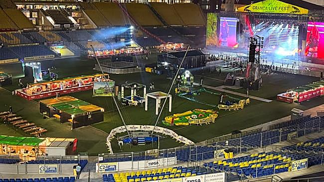 Imagen antes - Así acabó el primer día del Granca Live Fest: música con el estadio casi vacío