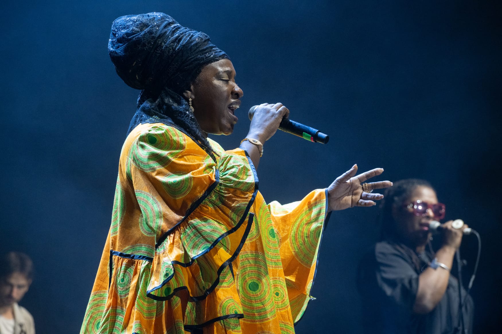 Imagen de la cantante Queen Omega, de Trinidad, en su actuación en el festival Fuerteventura en Música.