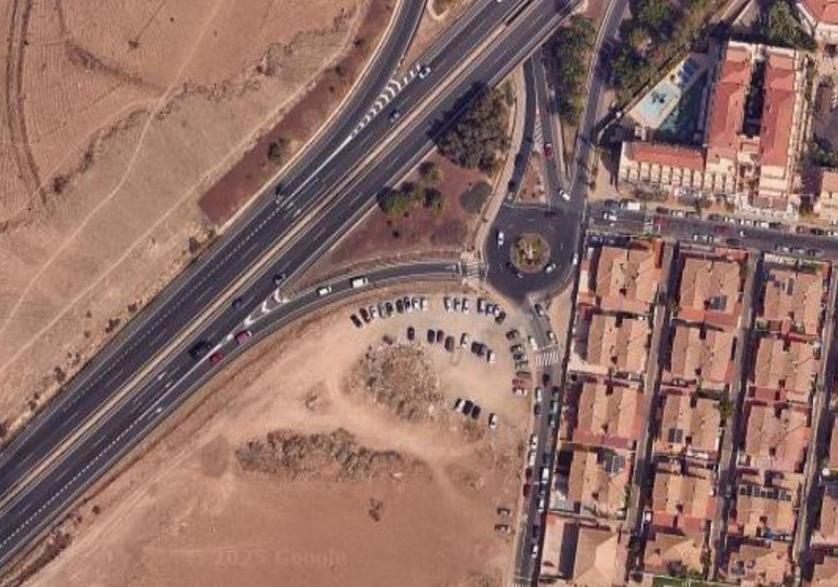 Rotonda de Sonnenland y parte de los terrenos de El Hornillo (parte baja de la imagen).