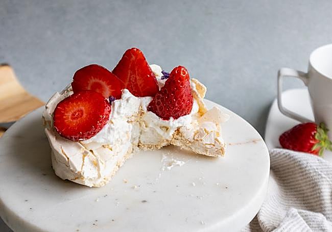 Pavlova con fresas