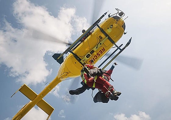 Imagen de un rescate en helicóptero.