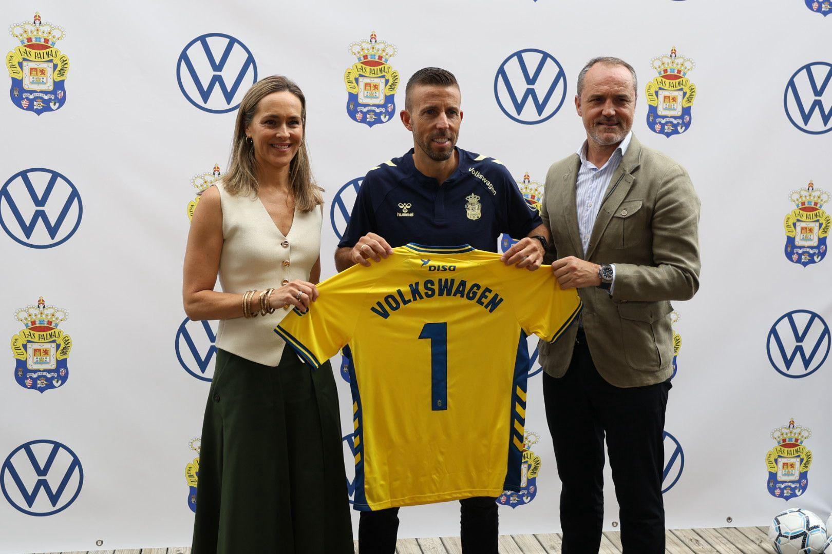 Luis García ya ejerce como entrenador de la UD Las Palmas