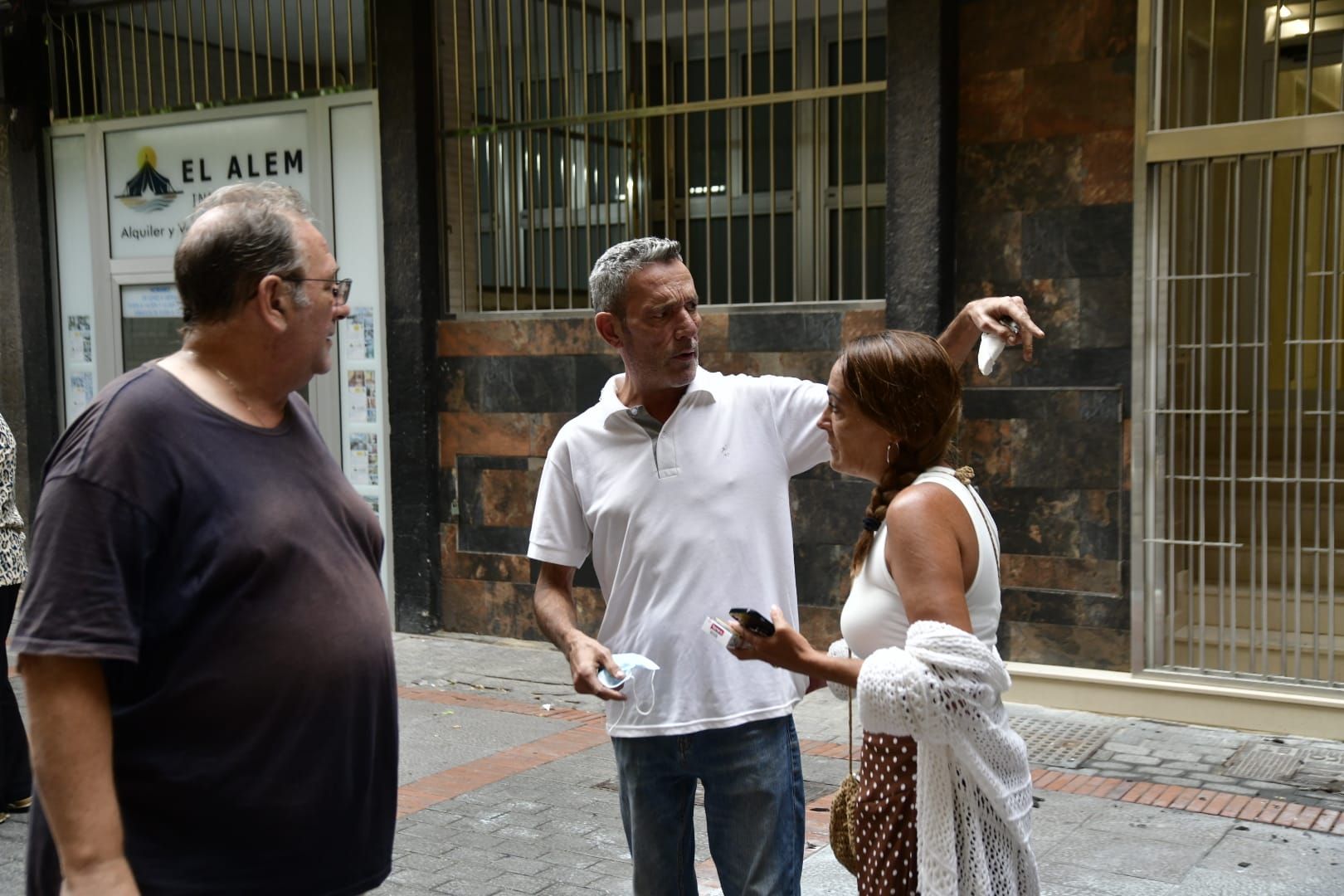 Un incendio en un edificio de seis plantas deja doce heridos en Las Palmas de Gran Canaria