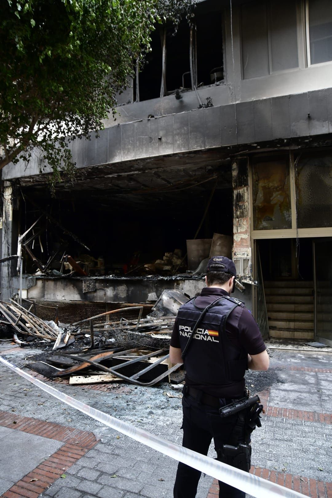 Un incendio en un edificio de seis plantas deja doce heridos en Las Palmas de Gran Canaria