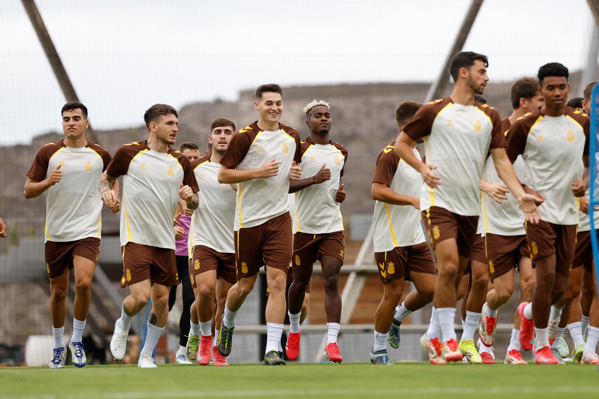 La UD Las Palmas ya suda en Barranco Seco