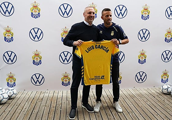 Miguel Ángel Ramírez y Luis García Fernández, durante la presentación del técnico.