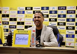 Jonathan Viera, durante la rueda de prensa de su última despedida.