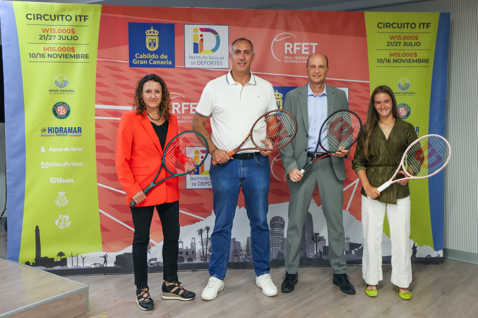 De izquierda a derecha: Susan Sananes, Víctor Navarro, José Sepúlveda y Silvia Bosch.