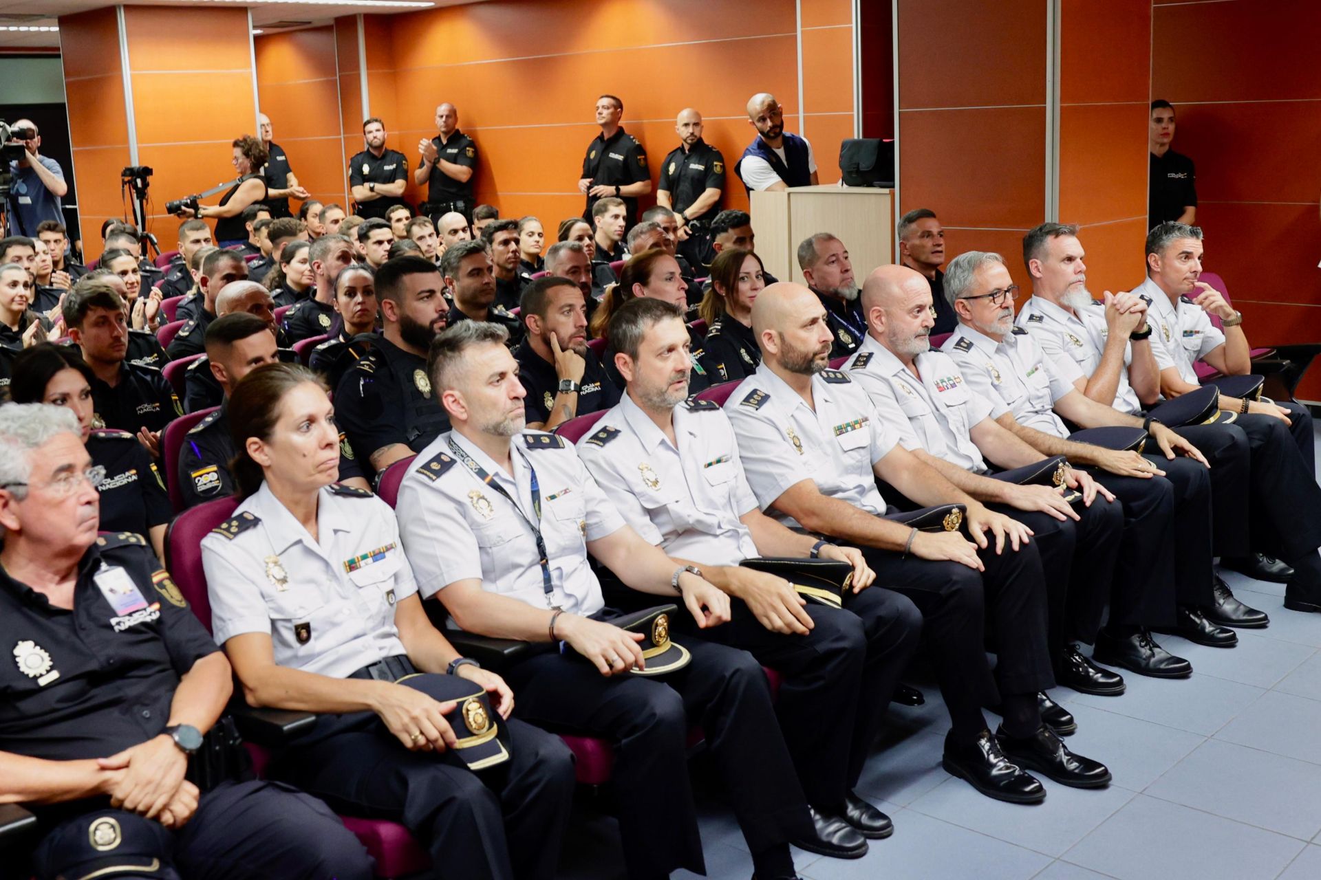 201 agentes de la Policía Nacional en prácticas para reforzar la seguridad en verano en Canarias