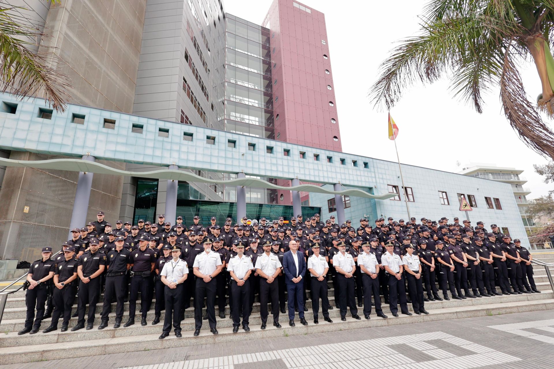 201 agentes de la Policía Nacional en prácticas para reforzar la seguridad en verano en Canarias
